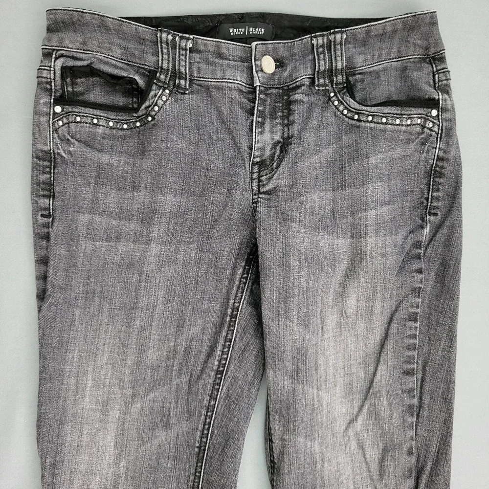 White House Black Market Blanc Slim Leg Gray Studded Jeans Womens 2R Embroidered